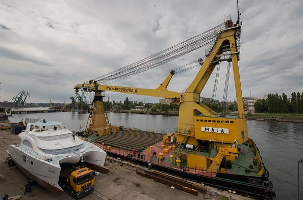 8th 70 Sunreef Power Yacht CLOUD at launch