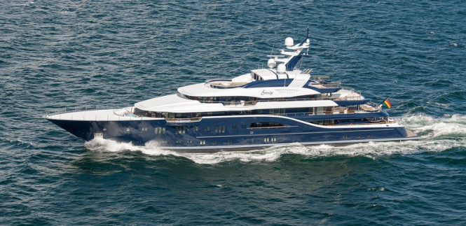 Luxury motor yacht Solandge - Upview