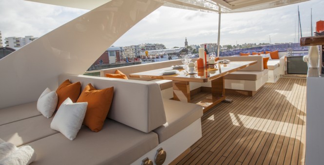 Luxury yacht Ocram Dos - Exterior