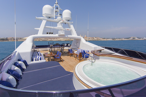 MOSAIQUE Sundeck Lounging MOSAIQUE Sundeck Lounging