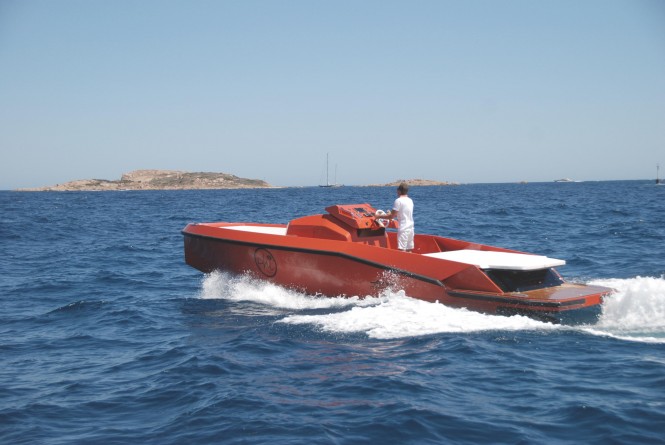 Maori 30' PHI yacht tender - aft view