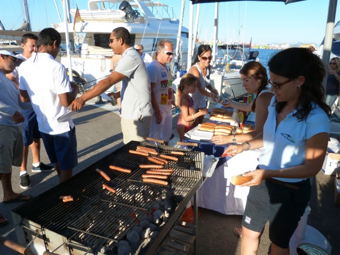 Marina Port de Mallorca  - Hot Dogs and Beers