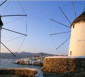 Greece yacht charter - Reduced rates for superyacht PARIS A in September