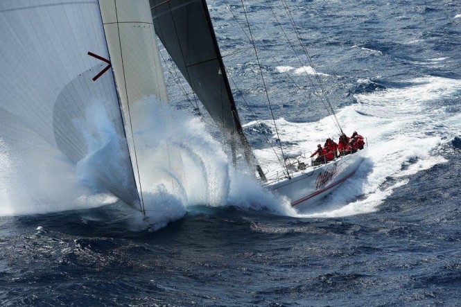 Supermaxi yacht Wild Oats XI - Photo credit to Brett Costello lr Supermaxi yacht Wild Oats XI - Photo credit to Brett Costello lr
