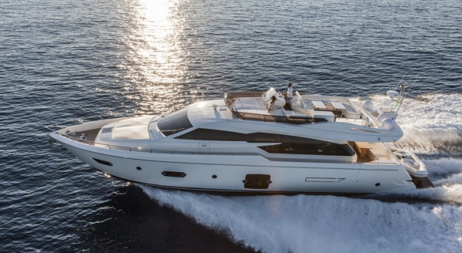 Ferretti 750 Yacht - Photo by Alberto Cocchi