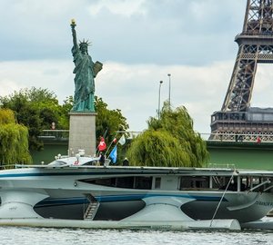 PlanetSolar arrives in her wintering site in Lorient, France