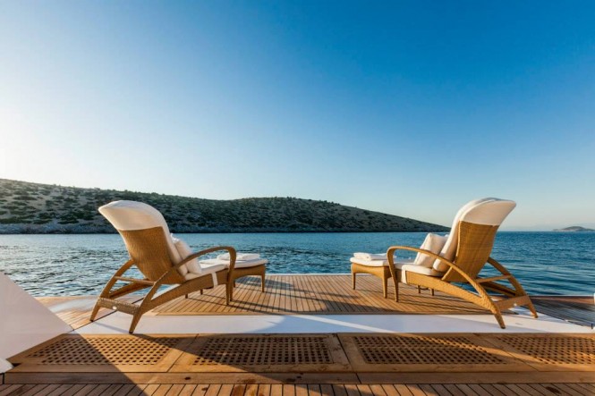 Vellmari yacht by Rossinavi - beach - Copyright- Alberto Cocchi