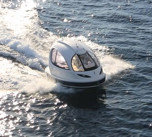 New 2014 JET CAPSULE yacht tender by Lazzarini Design presented at MYS 2013