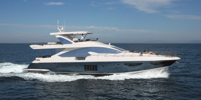 Azimut 80 Yacht Running