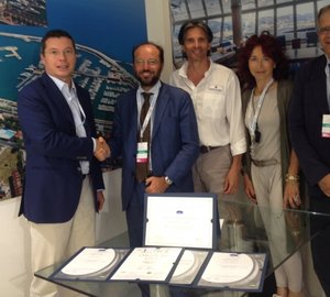 Italy's Marina di Loano receives the Certificate of Excellence Plaque 