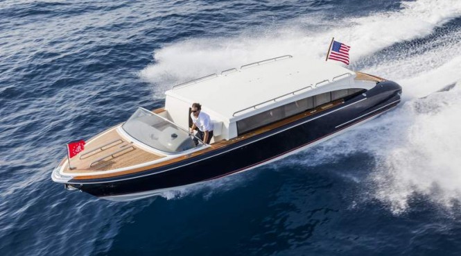 Hodgdon Hull 417-7 superyacht tender at full speed