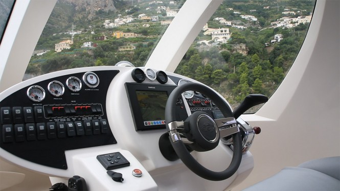 Jet Capsule superyacht tender - Dashboard