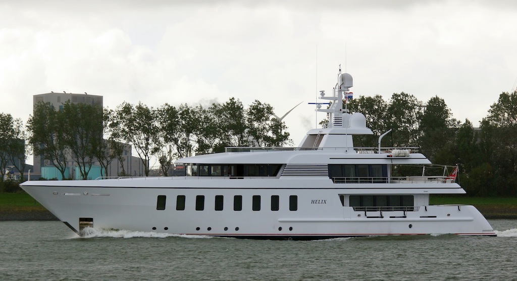 Luxury yacht HELIX by Feadship