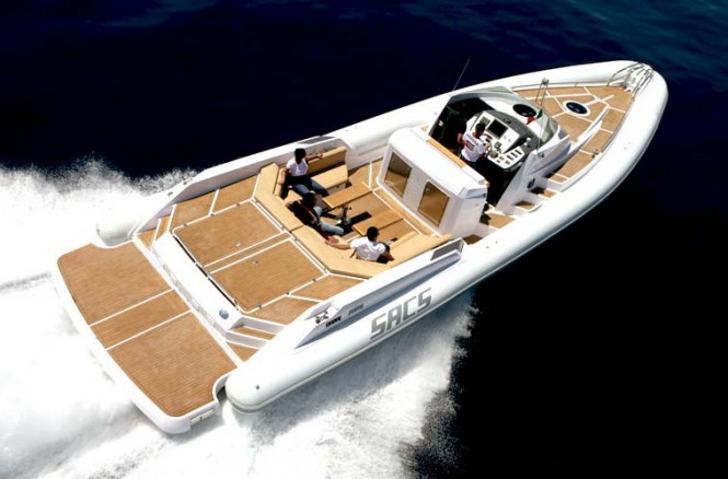 Sacs Strider 15 superyacht tender