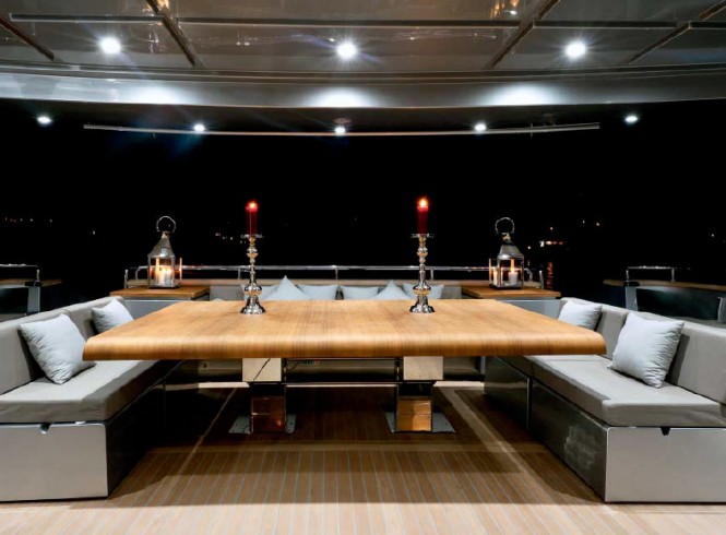 Canados 120 yacht Far Awar - Exterior