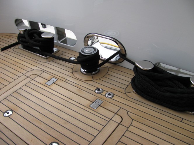 Maxwell VC4000 Stern Handling Capstans Aboard superyacht ‘CaryAli’