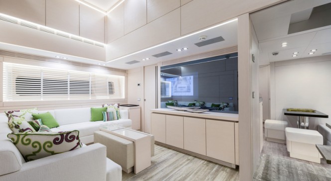 Luxury motor yacht Ecrider