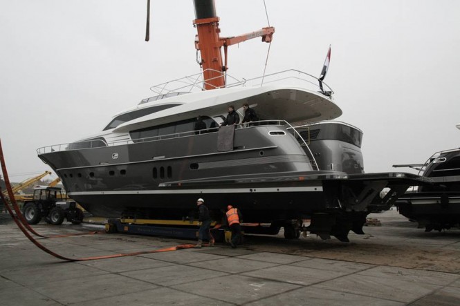Luxury yacht Continental III 26.00 RPH