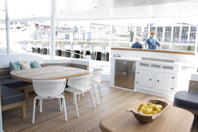 Luxury yacht HQ2 - Exterior