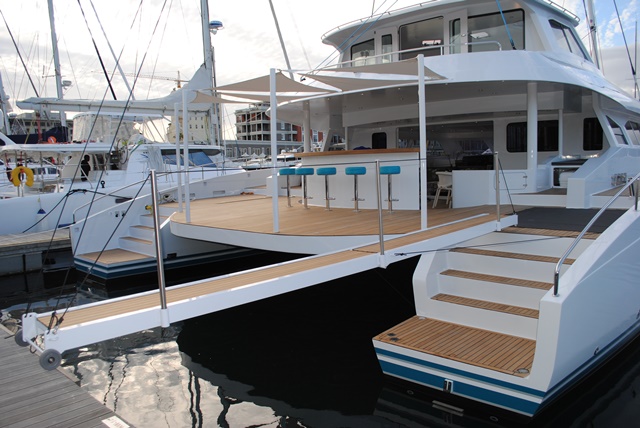 Open Ocean 750 Yacht HQ2 - aft view
