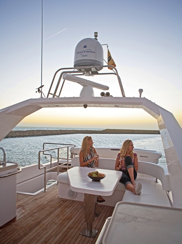 Majesty 70 Yacht - Flybridge