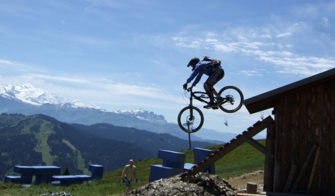 Steve Crowe MD at Yachting Pages