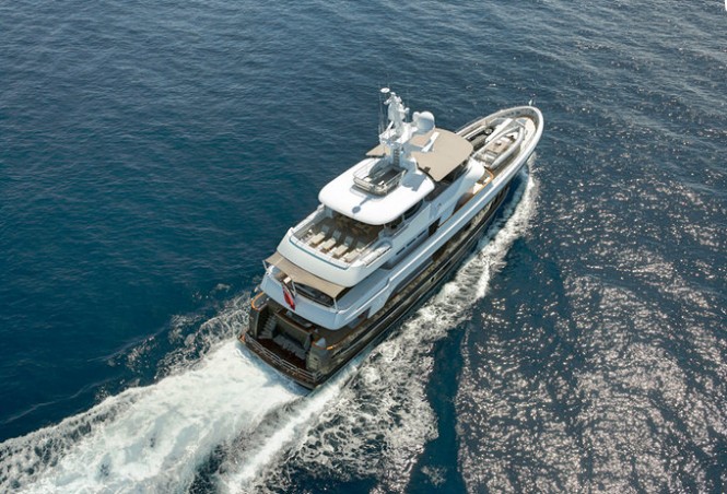 CaryAli Yacht from above