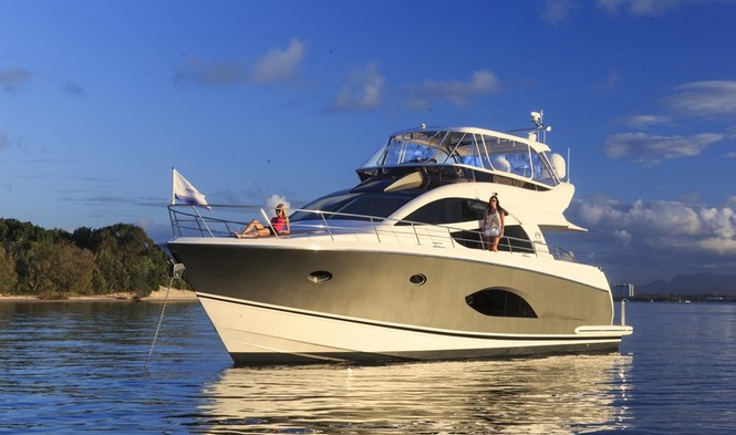 Horizon E56 Yacht