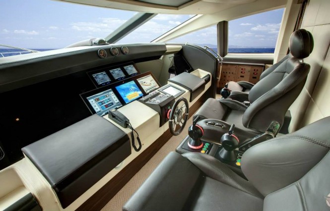 Luxury yacht Azimut Grande 120SL - Wheelhouse