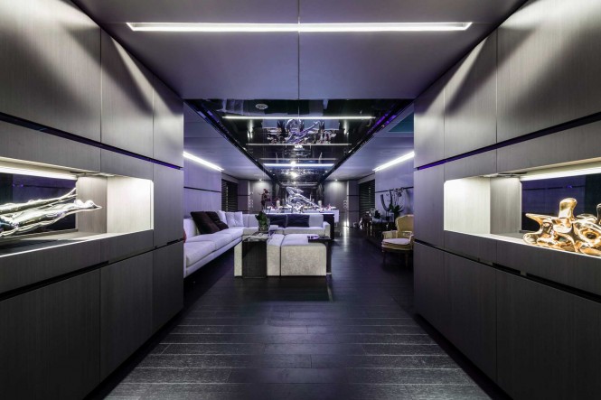 Luxury yacht Cacos V - Main saloon