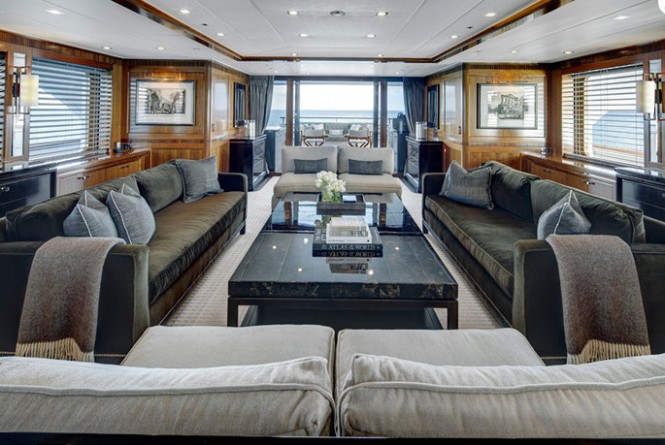 Luxury yacht CaryAli - Saloon