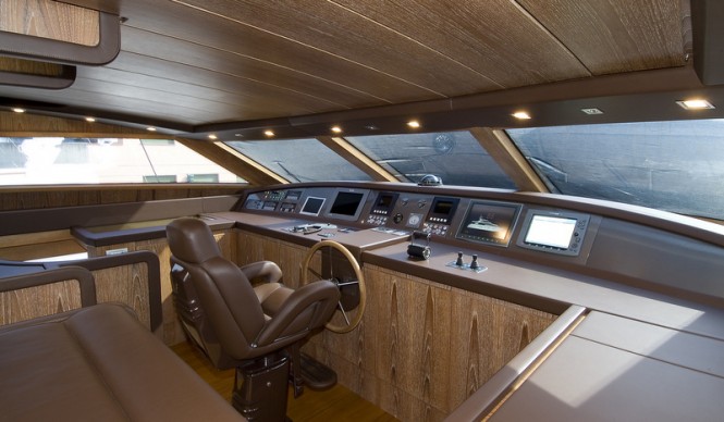 Luxury yacht Marcelina - Wheelhouse