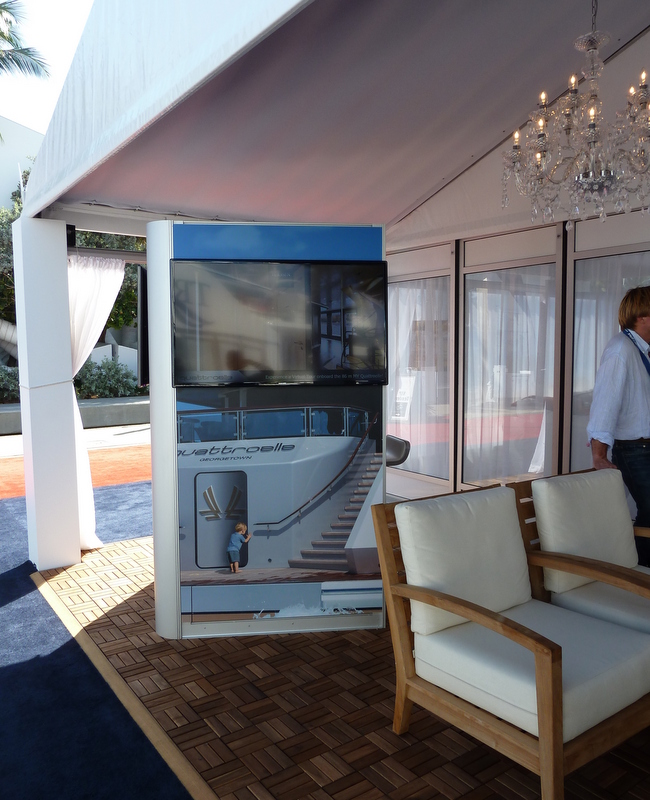 Virtual reality booth by Lurssen at FLIBS 2013