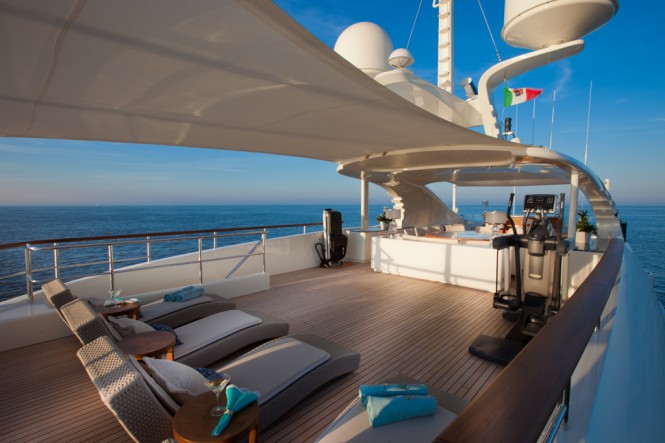 Belle Anna Yacht - Sun Deck