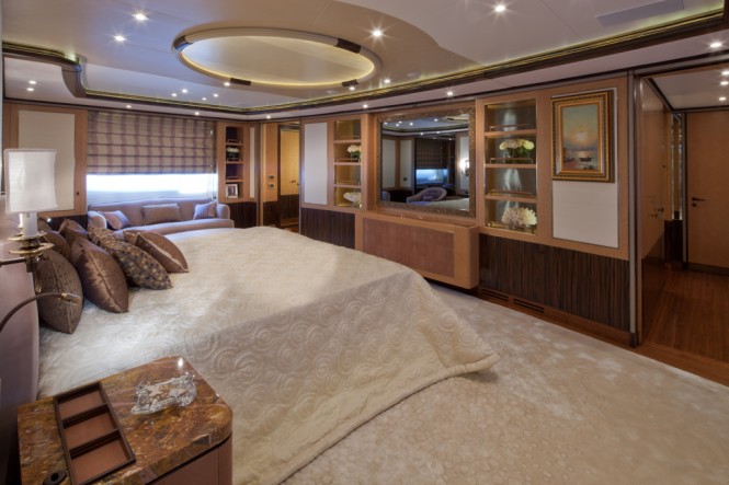 Superyacht Belle Anna by ISAYACHTS