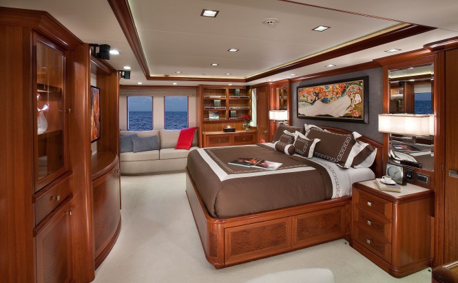 Aurora Yacht - Owners suite