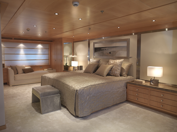 Eileen Yacht - Cabin