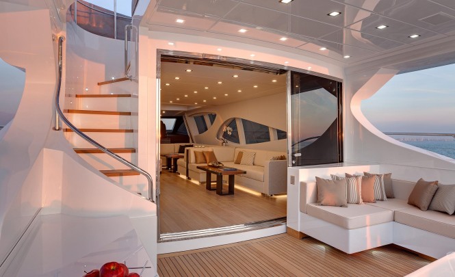 Luxury motor yacht Mangusta 110