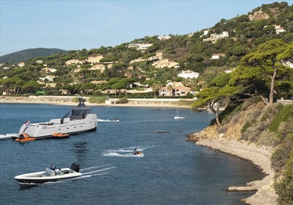 Superyacht Project YXT One underway