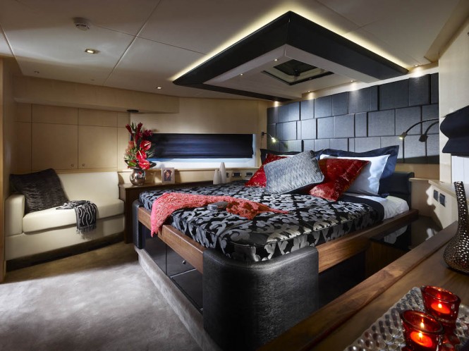 VEUVE yacht - Suite