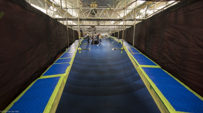 100ft carbon fibre superyacht hull mould - Image credit to Onne van der Wal