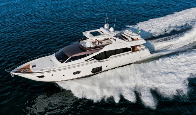 Ferretti 870 Yacht