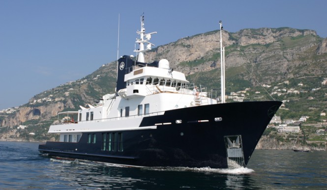 Luxury charter yacht Jasmin