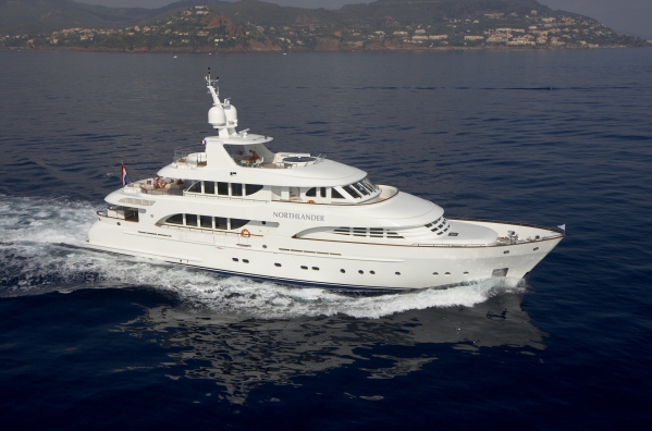Moonen 124 luxury charter yacht Northlander