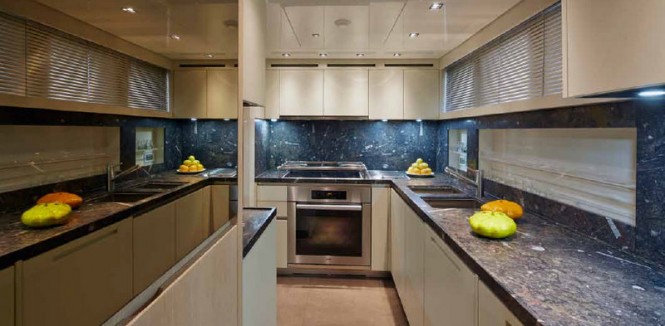 Motor yacht SL104-592 - Galley