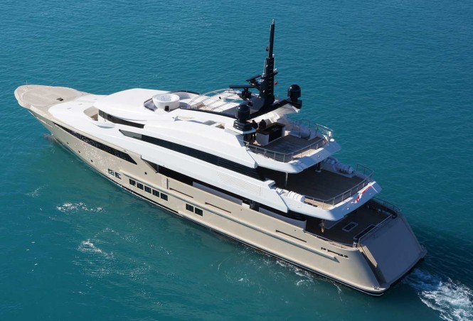 Soraya Yacht - aft view