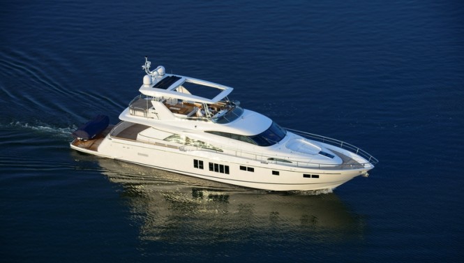 Squadron 78 HARD-TOP Yacht by Fairline