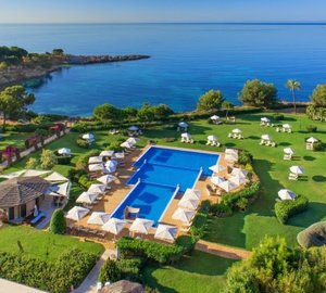 Superyacht Cup Palma: New Partnership with St Regis Mardavall Mallorca Resort