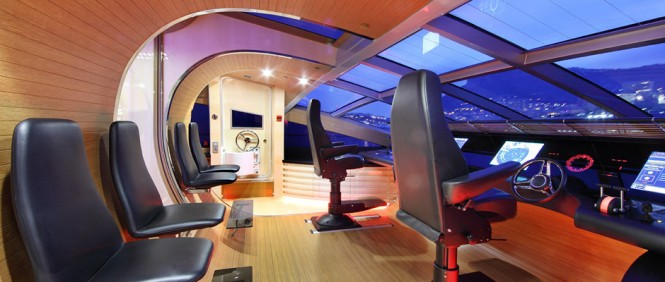 Superyacht AeroCruiser 38 II FLY - Wheelhouse