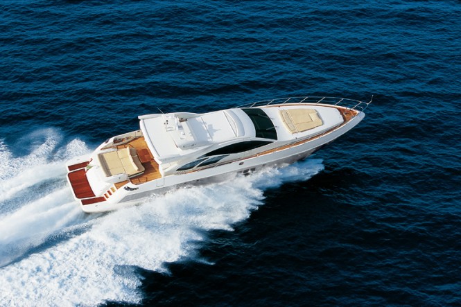 Azimut 86S Yacht from above